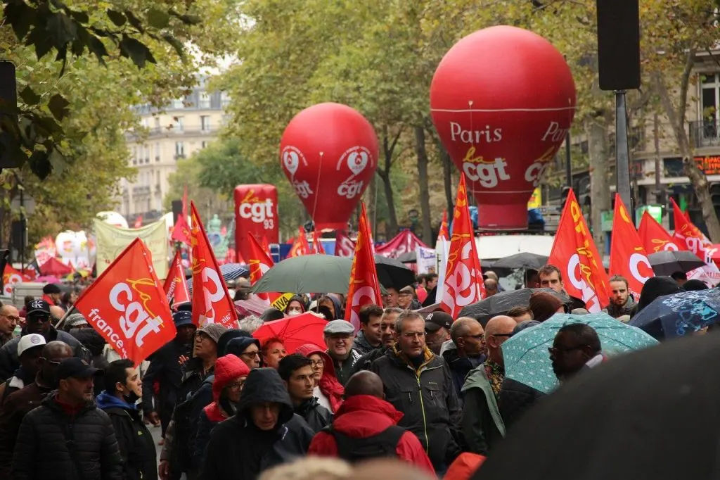 découvrez la confédération générale du travail (cgt), un acteur majeur du syndicalisme en france, engagé pour la défense des droits des travailleurs, la justice sociale et les luttes pour des conditions de travail équitables. informez-vous sur ses actions, ses valeurs et son impact sur la société.