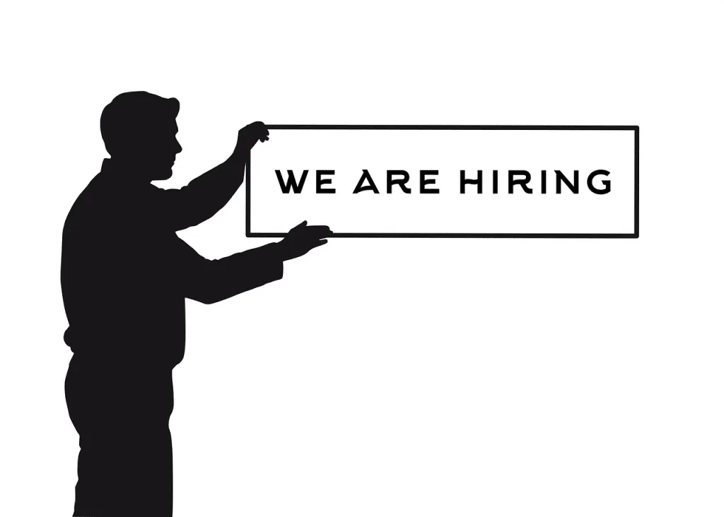 découvrez des opportunités d'emploi pour les seniors, offrant des postes adaptés à votre expérience et vos compétences. rejoignez une communauté dynamique qui valorise votre savoir-faire et profitez d'une seconde carrière épanouissante.